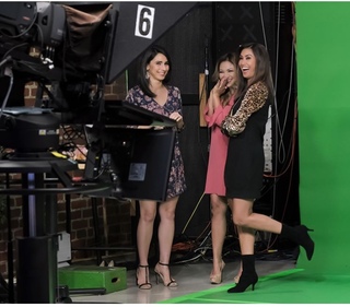 Araksya Karapetyan feet photo thumbnail