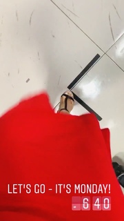 Araksya Karapetyan feet photo thumbnail