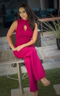 Araksya Karapetyan feet photo thumbnail