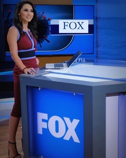 Araksya Karapetyan feet photo thumbnail