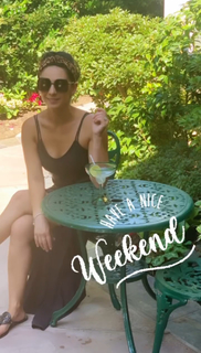 Araksya Karapetyan feet photo thumbnail