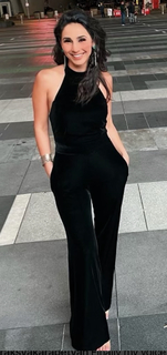 Araksya Karapetyan feet photo thumbnail