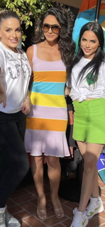 Araksya Karapetyan feet photo thumbnail