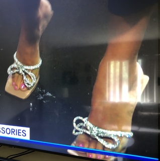 Araksya Karapetyan feet photo thumbnail