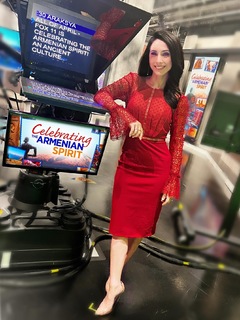 Araksya Karapetyan feet photo thumbnail