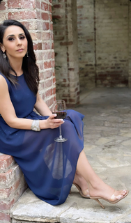 Araksya Karapetyan feet photo thumbnail