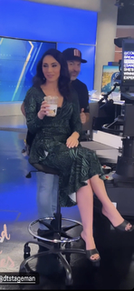 Araksya Karapetyan feet photo thumbnail