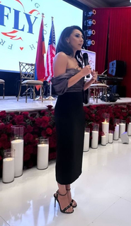 Araksya Karapetyan feet photo thumbnail