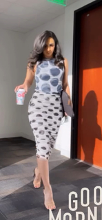 Araksya Karapetyan feet photo thumbnail