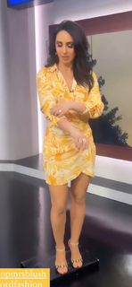 Araksya Karapetyan feet photo thumbnail