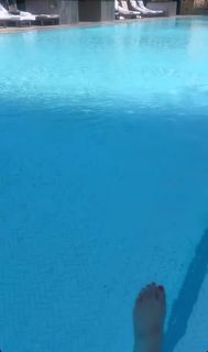 Araksya Karapetyan feet photo thumbnail