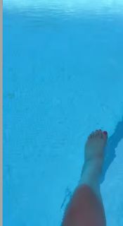 Araksya Karapetyan feet photo thumbnail