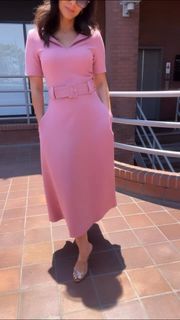 Araksya Karapetyan feet photo thumbnail