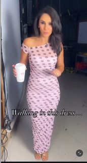 Araksya Karapetyan feet photo thumbnail