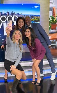 Araksya Karapetyan feet photo thumbnail