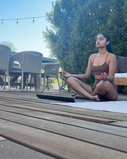 Arasha Lalani feet photo 8