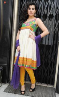 Archana feet photo 2