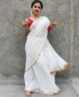 Archana Kavi feet photo 10