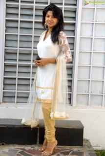 Archana Kavi feet photo 1