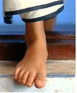 Archana Kavi feet photo 14
