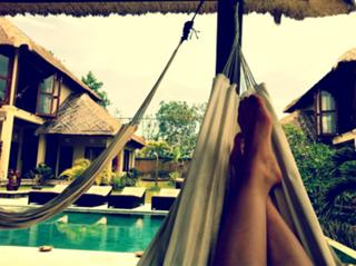 Arden Cho feet photo thumbnail