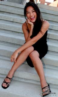 Arden Cho feet photo thumbnail