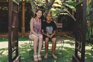 Arden Cho feet photo thumbnail