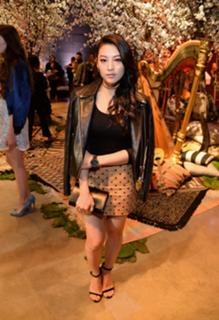 Arden Cho feet photo thumbnail