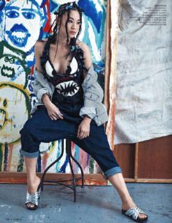 Arden Cho feet photo thumbnail