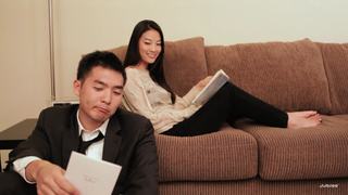 Arden Cho feet photo thumbnail