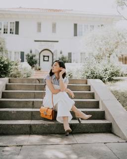 Arden Cho feet photo thumbnail