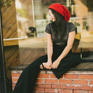 Arden Cho feet photo thumbnail