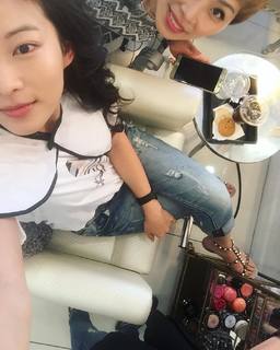 Arden Cho feet photo thumbnail