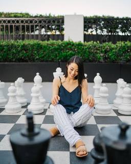 Arden Cho feet photo thumbnail