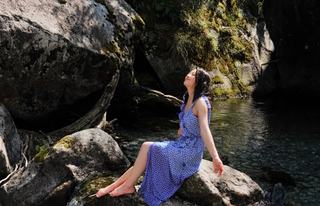 Arden Cho feet photo thumbnail