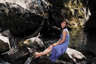 Arden Cho feet photo thumbnail