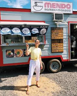 Arden Cho feet photo thumbnail