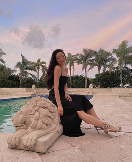 Arden Cho feet photo thumbnail