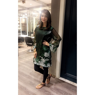 Areeba Habib feet photo 14