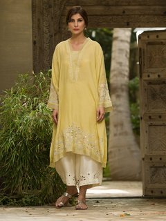 Areeba Habib feet photo 17