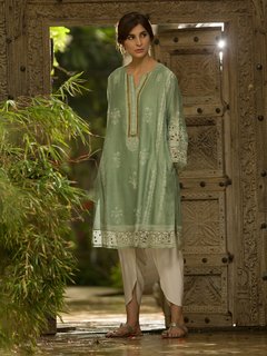 Areeba Habib feet photo 16