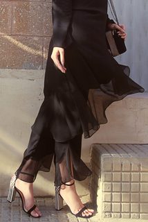 Areeba Habib feet photo 10
