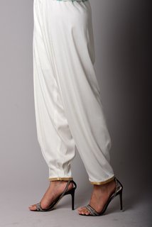 Areeba Habib feet photo 2