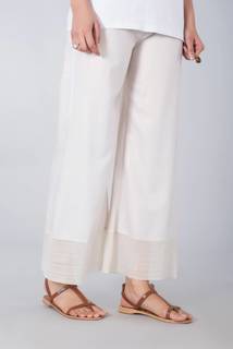 Areeba Habib feet photo 4