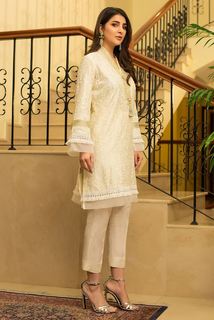 Areeba Habib feet photo 11