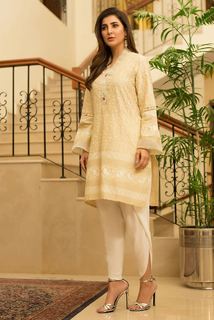 Areeba Habib feet photo 10