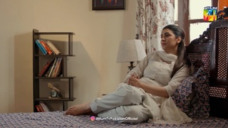 Areeba Habib feet photo 12