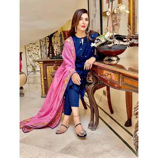 Areeba Habib feet photo 16