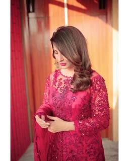 Areeba Habib feet photo 4