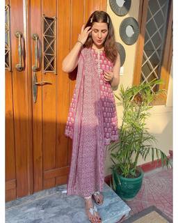 Areeba Habib feet photo 15
